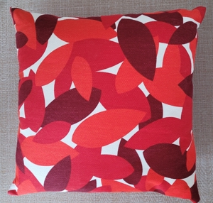 Rot weisse Kissen 55x55 cm für Couch  Terrasse Bild 1
