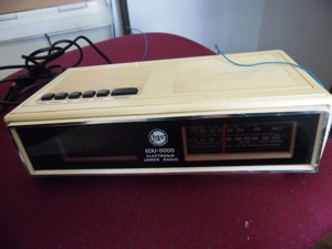 Vintage Radiowecker Uhrenradio Wecker Radio 60er Jahre 70er Jahre *selten* Bild 1