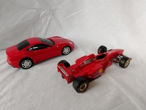 Ferrari Modelle 1:24 rot F300 Bild 2