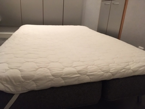 Matratzen-Topper hochwertig, gebraucht, Bezug waschbar; sehr guter Zustand, auf Gästebett benutzt Bild 1