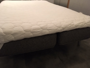 Matratzen-Topper hochwertig, gebraucht, Bezug waschbar; sehr guter Zustand, auf Gästebett benutzt Bild 2