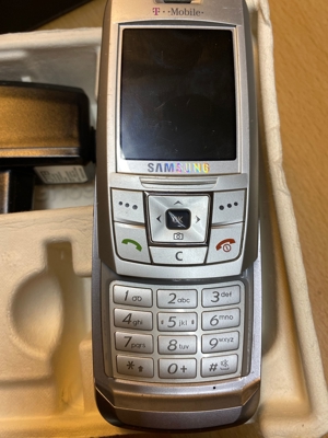 Handy Mobiltelefon Samsung SGH-E250, leicht gebraucht Bild 2