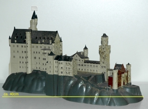 Kleinmodelle Schloss Neuschwanstein 3 Stück Plastic und Hartpappe Bild 2