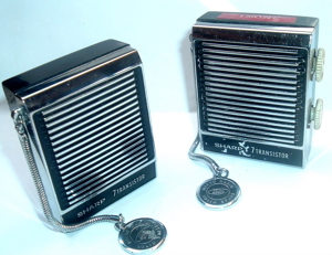 Sharp Micro Radios BP-103 (new + old), 2 Stück Transistorradios Bild 5