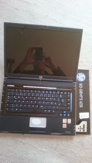 Laptop HP-Pavillion DV 5000, 17,3"- Display defekt, ohne Festplatte