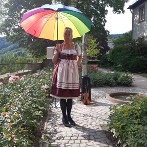 Nette Frau Hilfe Therapie Heilung anbietet