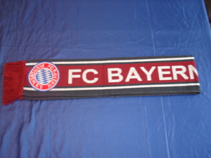7 x Fußball Fanschal Bayern Bremen Rostock Stuttgart München Bild 16