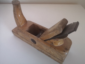 Mini-Hobel: Kleiner alter Putzhobel mit 35mm Schneideblatt