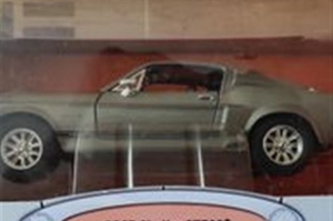 1967 Shelby Mustang GT 500 in 1: 24 von Road Signatur Collection Bild 2