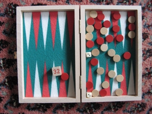 Backgammon-Spiel, Reiseversion Bild 1