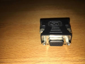 Adapter (VGA Adapter/ Klinken Audio Adapter/ 15 poliger Sub D auf zwei 5 Pol DIN Buchse) Bild 2