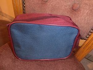 Kulturtasche / Kulturbeutel / Reisenecessaire /NEU / blau-weinrot