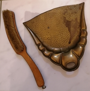 Original altes Tischkehrset aus Messing, Jugendstil Bild 2