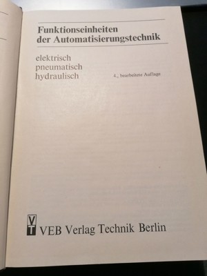 Fachbuch ``Funktionseinheiten der Automatisierungstechnik`` Bild 3
