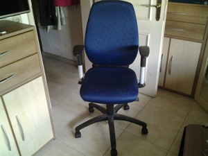 Ergonom.Schreibtisch-Stuhl Bild 4