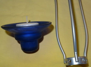 D Kerzenhalter Teelichthalter Glas blau Metall   8,3 H26,5 kaum benutzt gut erhalten Dekoration Bild 5