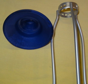 D Kerzenhalter Teelichthalter Glas blau Metall   8,3 H26,5 kaum benutzt gut erhalten Dekoration Bild 2