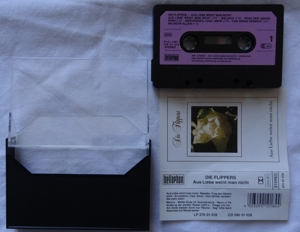 MC Die Flippers Aus Liebe weint man nicht 1987 bellaphon 470-01-018 Musikkassette Schlager Oldies Bild 2