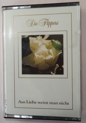 MC Die Flippers Aus Liebe weint man nicht bellaphon 470-01-018 Musikkassette 1987 Schlager Oldies Bild 1