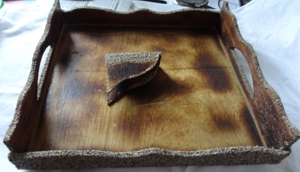 DN Tablett + Serviertenhalter Holz Handarbeit aus Algerien mit Saharasand 41x38x8 unbenutzt Bild 4