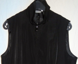 KL Vunic Jacke ärmellos Gr. 44 schwarz Reisverschluss Polyester wenig getragen einwandfrei erhalten  Bild 6