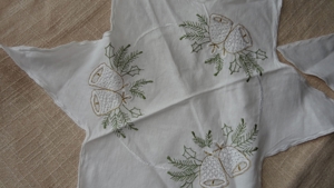 TWG Weihnachtsdecke Deckchen klein 2Stk 40cm Sternform weiß Baumwolle Platzdeckchen einwandfrei erh Bild 4
