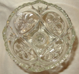 CT Schale aus Glas Glasschüssel mit Fuß Liliendekor H13,5  14,5 kaum benutzt einwandfrei erhalten Bild 6