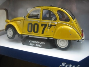 1 18 Modellauto Citroen-- 8 x 2 CV -- 1 x DS 19---siehe die Fotos Bild 9