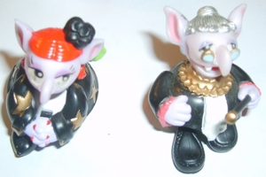 Ü-Ei 438 2001 Spaziergang durch Transsylvanien Oma Eckzahn 386 Mama Eckzahn 383 Ferrero Figur