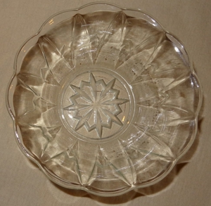 C Glasschüssel 1 alte kleine Schüssel sehr schönes Dekor Speiseschüssel alt gebraucht gut erhalten 