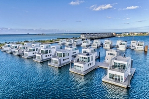 Schwimmendes Ferienhaus/Hausboot mitten im Hafen von Olpenitz! Bild 2