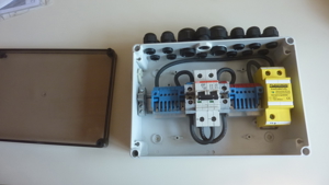 Solarstrom Anschlusskasten für bis 5 Modul Strings