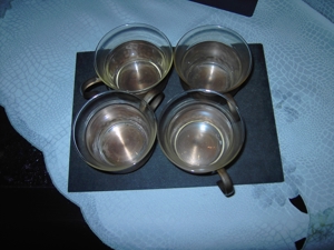 Teegläser mit Kupferhaltung Bild 1