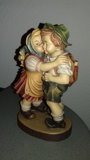 Schnitzerei, aus dem Grödnertal, Bub und Madl Bild 2