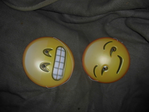 Emoji Maske 21cm Bild 1