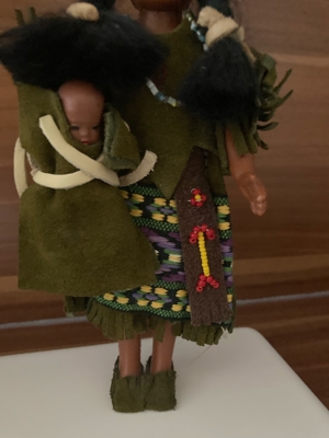Indianer Puppe mit Baby Doll Sammelpuppe Squaw Puppe aus USA Bild 4