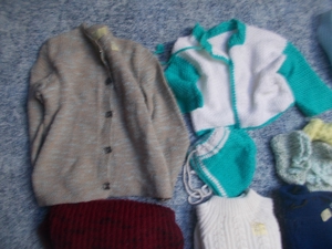 Babysachen gehäkelt, Jacke, Mütze, Schuhe, Handschuhe Bild 2