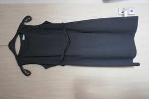 Kleid Gr. 38, grau, Fabr. Orsay, mit feinem Gürtel