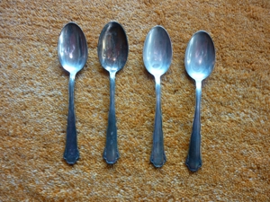 Alte Kaffee / Dessert Löffel versilbert Auerhahn / WMF