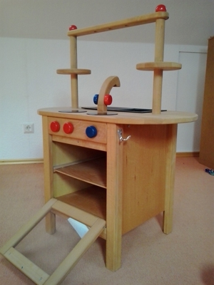 Kinderspielküche aus Holz Bild 5