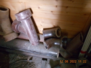 Tonrohre für Abwasserleitung. Bild 3