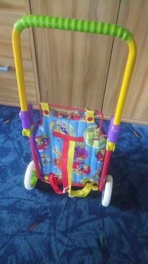 Kindertrolley und -rucksack in Einem Bild 2