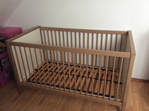 1 Baby/-Juniorbett mit Lattenrost, Matratze und Umbauteilen Modell LEO von Paidi Bild 3