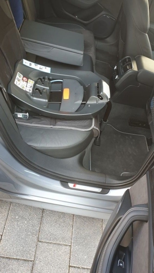 Cybex Babyschale Aton 5 inkl. Base 2-fix Bild 8