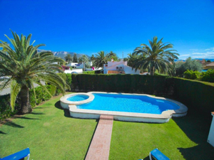 Spanien Dénia Costa Blanca; strandnahes Ferienhaus mit privatem Pool zu vermieten Bild 3