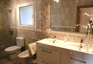 Exklusives Ferienhaus an der Costa Brava - 2 Wohnungen mit privatem Pool & Meerblick! Bild 12
