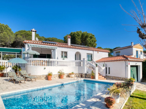 SPANIEN Ferienhaus Costa Brava privat Pool zu vermieten Bild 1