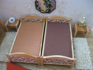 Bodo Hennig-Möbel Schlafen Puppenstube Puppenhaus-Puppenküche Bild 3