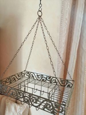 Dekorative Küchenkrone zu verkaufen