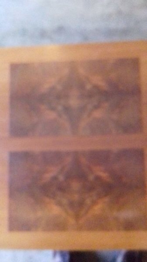 Tisch  Furnier-Intarsien -  ein Schnäppchen : Höhenverstellbar Bild 2